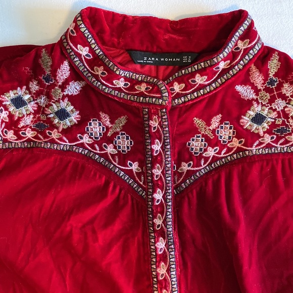 Zara woman Red Velvet embroidered tunic Opulent Holiday - Picture 4 of 14
